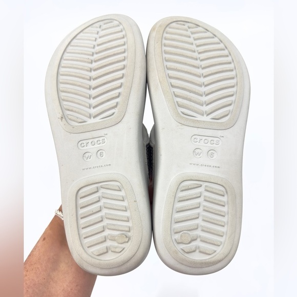 Crocs Boca Wedge Sandals Womens 6 Silver Sequin Thong Flip Flop Platform Beachy - Picture 8 of 10